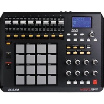AKAI MPD32 MPC-pad controll surface with 16 MPC pads, Q-link controls, MPC swing